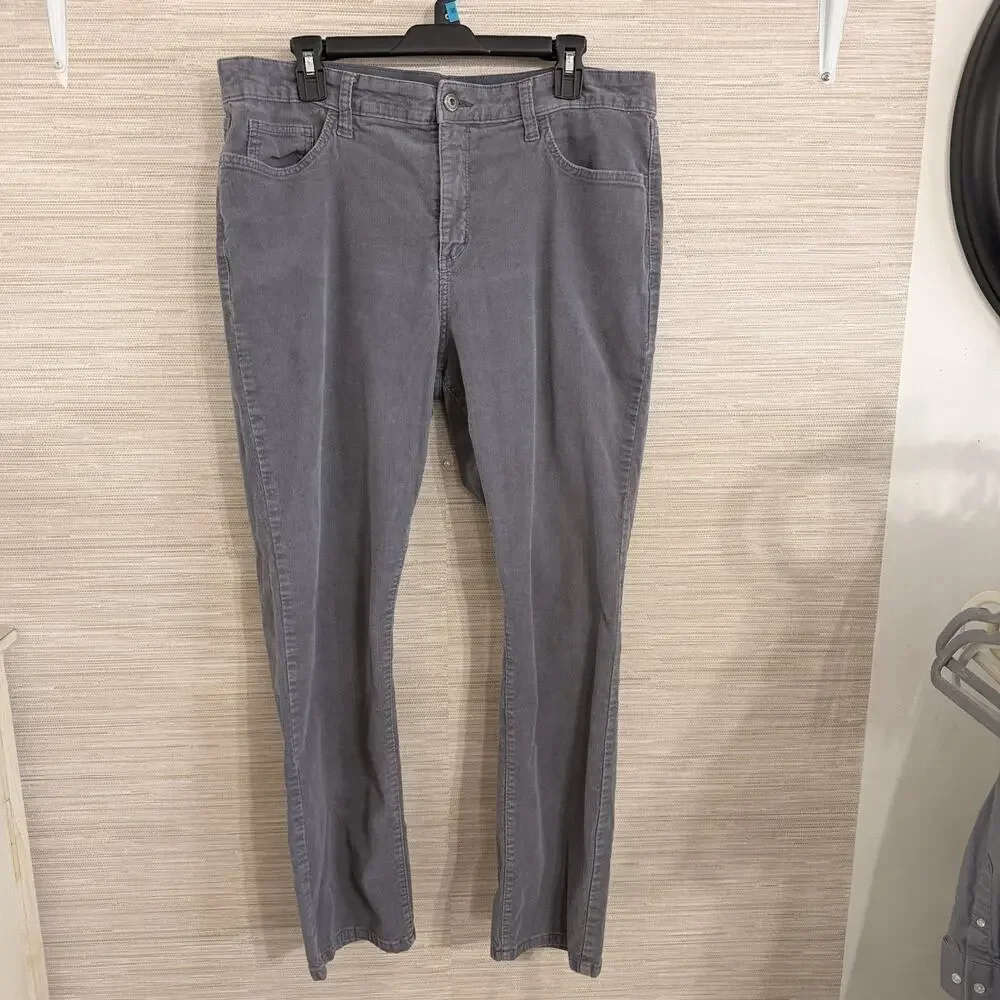 St. Johns Bay Lot of 2 pair of women's size 18 Corturoy's